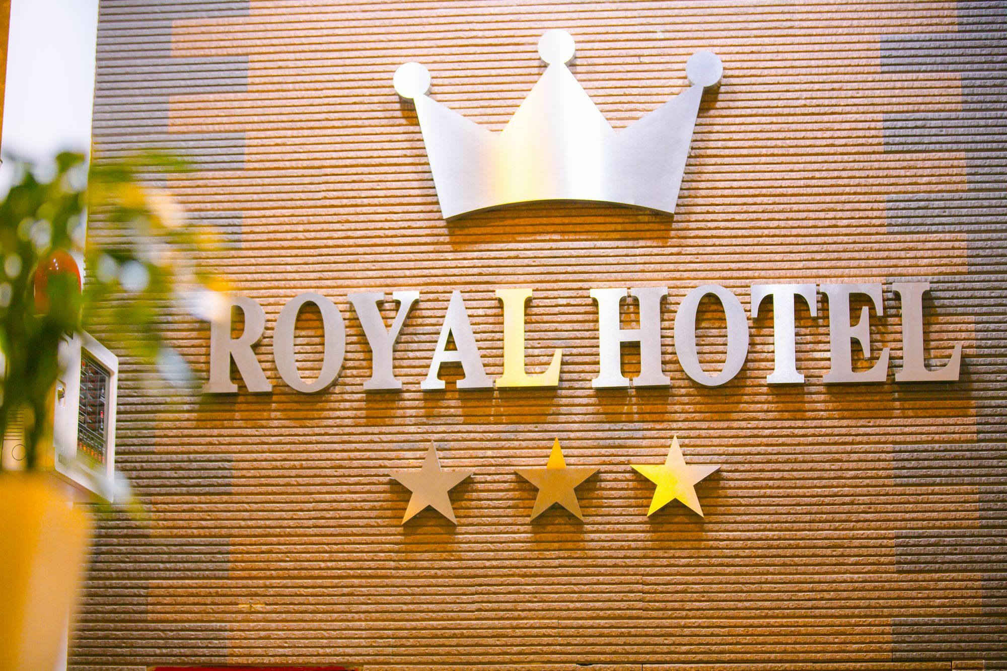 Royal Hotel Ha Noi Ханой Экстерьер фото
